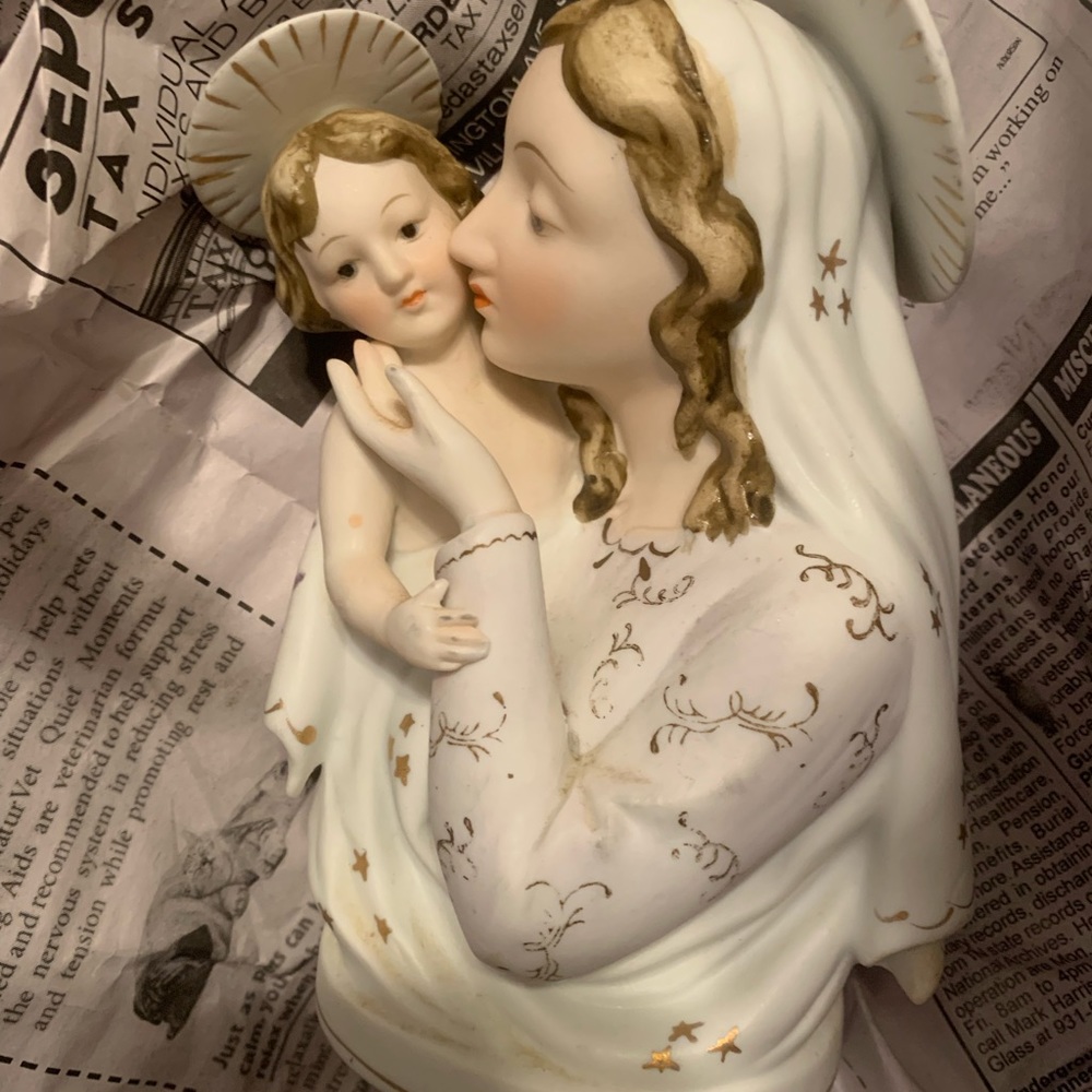 Vintage Madonna Child Blessed Mother Statue Figurine 60s Catholic Jesus Mary